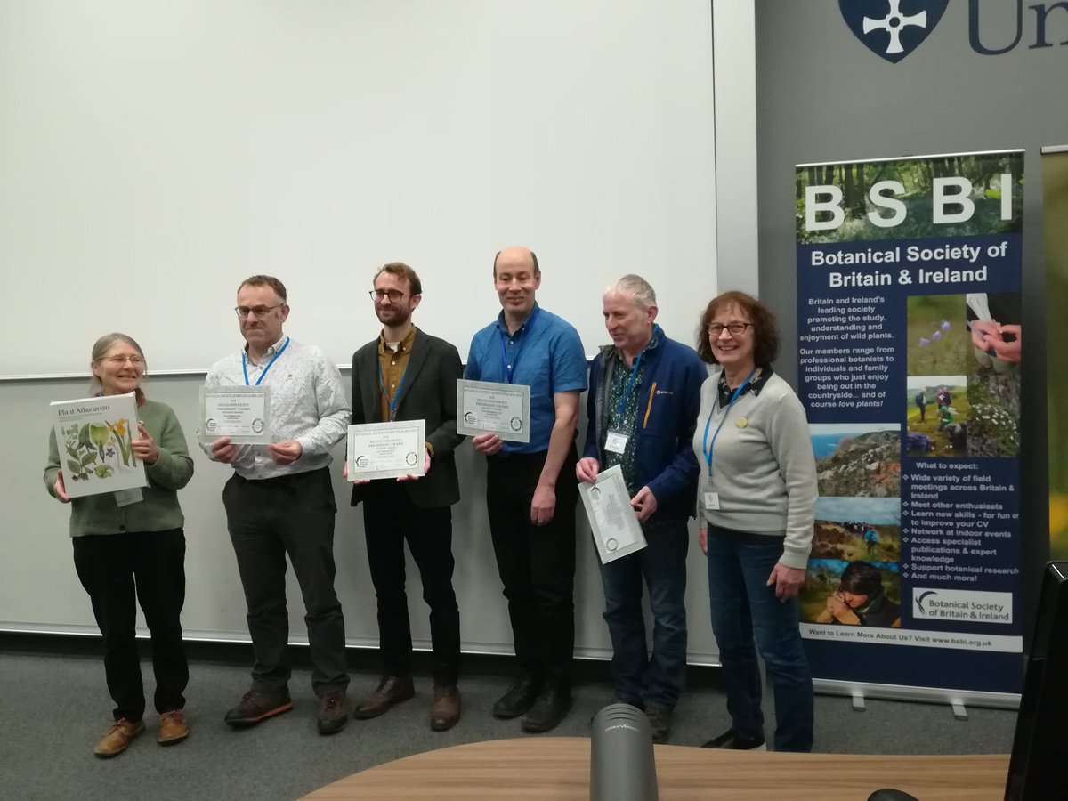 This year's joint @BSBIbotany @WildFlowerSoc Presidents' Award goes to the Plant Atlas 2020. The award was presented at the #BritishAndIrishBotanicalConference by the BSBI president Micheline Sheehy Skeffington, and meetings secretary Janet Johns representing the WFS.