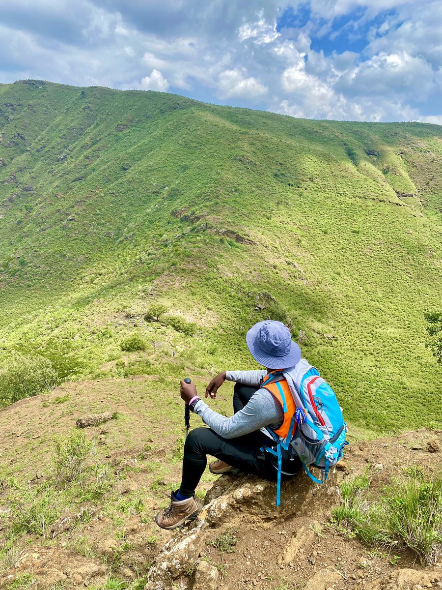 robertontrails's tweet photo. Dear algorithm, please connect me with future hikers. Tell them untold peace, freedom, and connection await them in their journey through the great outdoors. ❤️

📍The horse-shoe crater beside Ugali Hill and Sleeping Warrior near Kikopey. https://t.co/jSUjWu8zZZ