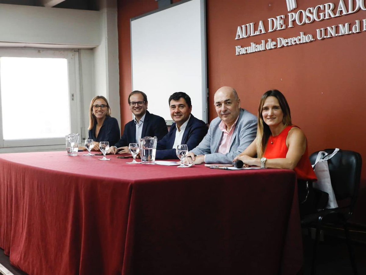 🏫 Gran Jornada “Cambios y Perspectivas del Sistema Electoral Argentino”, con la disertación <a href="/atullio/">Alejandro Tullio🌎</a> en la Facultad de Derecho, donde nos acompañaron las autoridades de la Universidad. #ObservatorioElectoral #EducacionPublicaSiempre @rectorunmdp <a href="/vicerrectorado9/">@vicerrectoradounmdp</a> <a href="/unmdp/">Universidad Nacional de Mar del Plata</a>
