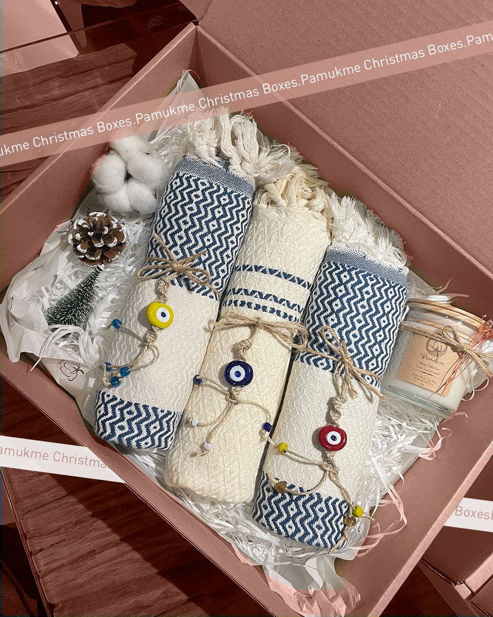 WILDFABRIKuae's tweet photo. 🌿✨ Sustainable Living Made Easy! ✨🌿

Looking for the perfect gift this season? We've got you covered with these adorable bundles of towels and goodies that won't break the bank! 😍💚🎁 

Join us at our market on Tuesday, December 5th. https://t.co/RAxmtT5Sac