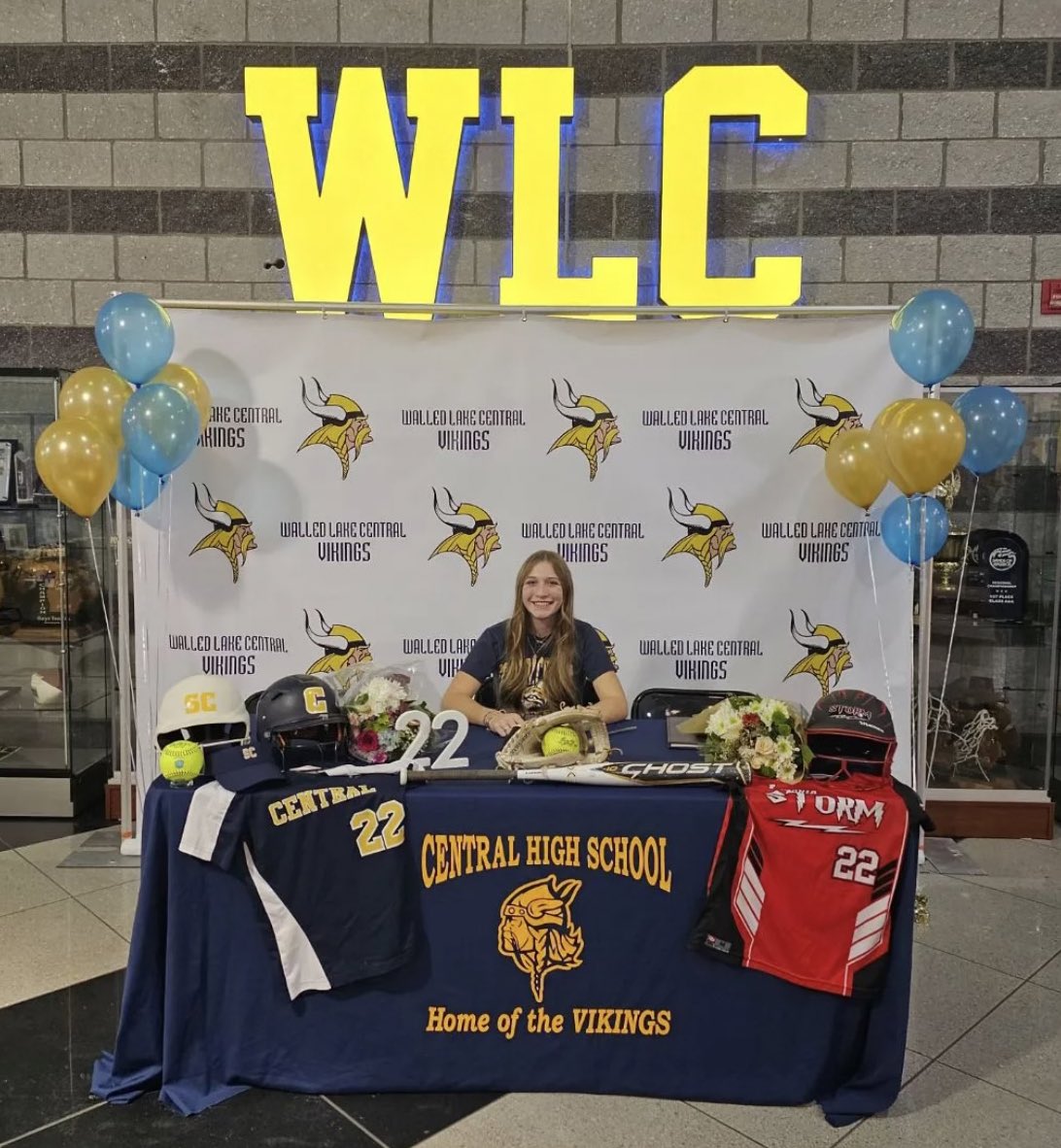 WLCVikingsSBall's tweet photo. Congratulations to 

🌟GRACE MATHESON 🌟

on signing her NLI to continue her academic and athletic career at Schoolcraft College next fall!

We are so proud of you and thrilled that you found your future home! Go Ocelots! 💙🌟 @GraceMatheson22 @WalledLkSchools @WLCentralHS https://t.co/GfGgenu7xC