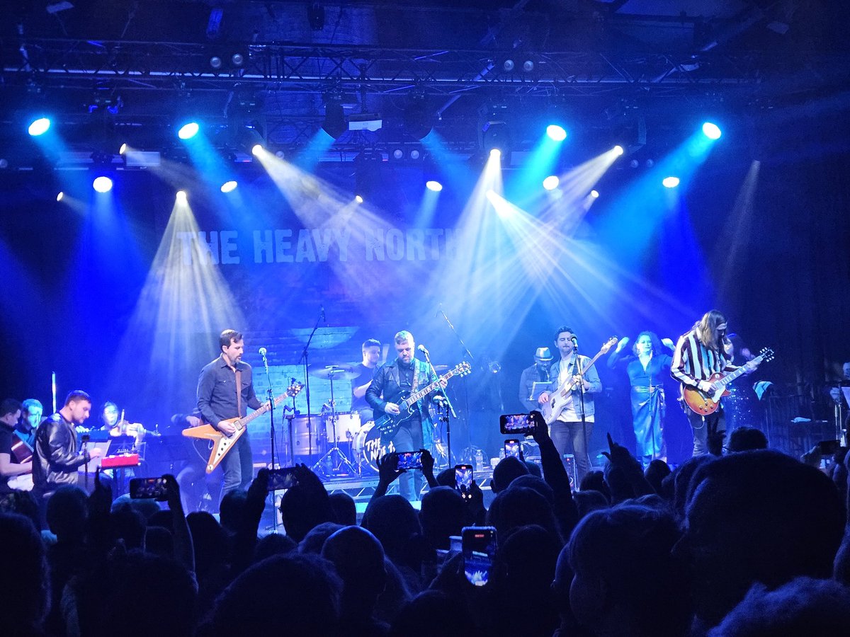 notthisagainrob's tweet photo. Boss night watching some live music, can't beat it! #AmbedoBlue #JayLewis #TheHeavyNorth https://t.co/M9FLF1Swv9