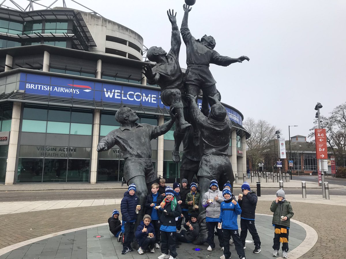 WJS_Sport's tweet photo. The next generation of @WarwickRugby players getting inspired @Twickenhamstad https://t.co/otmAO4sTdk