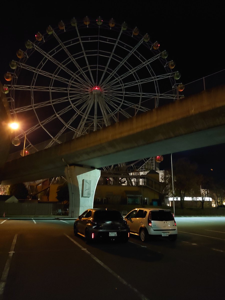kwskuk's tweet image. 川島ハイウェイオアシス
→道の駅　池田温泉

刈谷と違って暗い！ショボい！
土曜なのにガラガラ...

#GRカローラ
#コルト