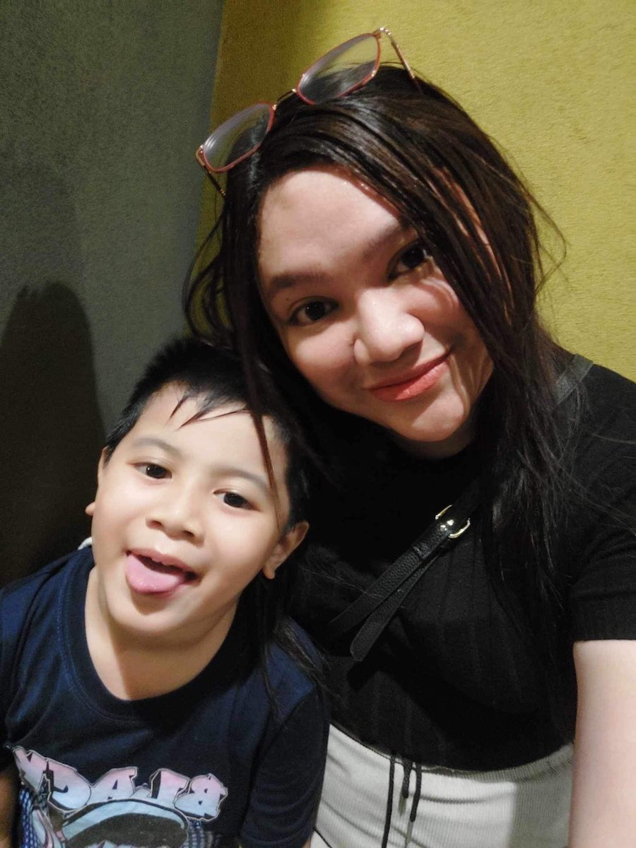 ms_jeaaaaa's tweet photo. With my prince 💜 https://t.co/3dob17TqoV