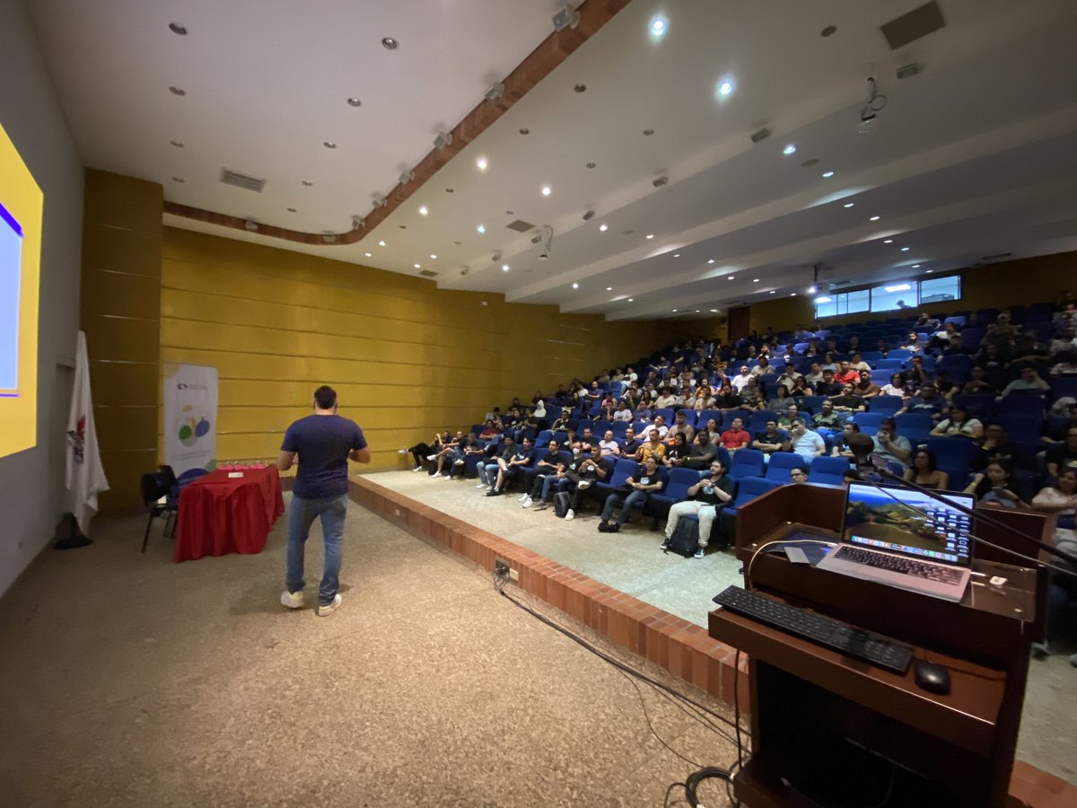 GDG Cali tweet media