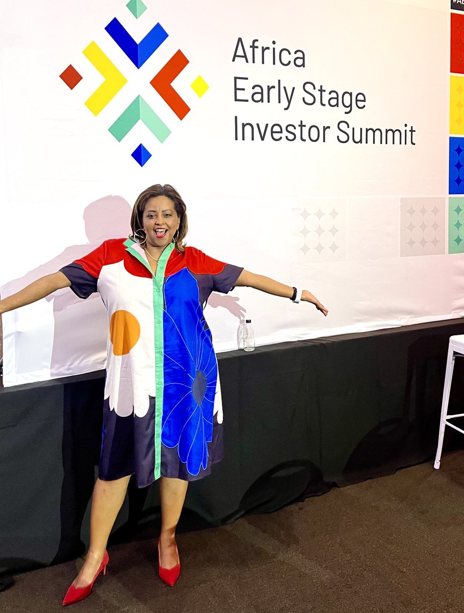 EleniGabre's tweet image. What to do when you match the conference logo! #AESIS2023