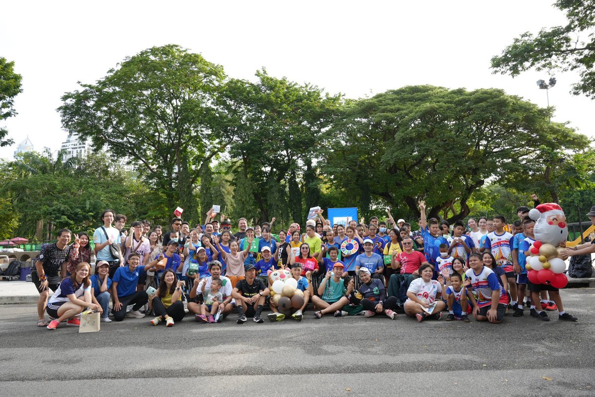 UNVAsiaPacific's tweet photo. Earlier today, @UNVAsiaPacific team joined the #Run2gether event organized by @UNDPThailand, @thaihealth, Together Foundation, and other partners as part of celebrating the International Day of Persons with Disabilities and promoting #inclusion. 👨🏾🦯👩🏾🦯🏃🏿♀️🏃🏻
#IDPD2023 https://t.co/MHqFDuQptV