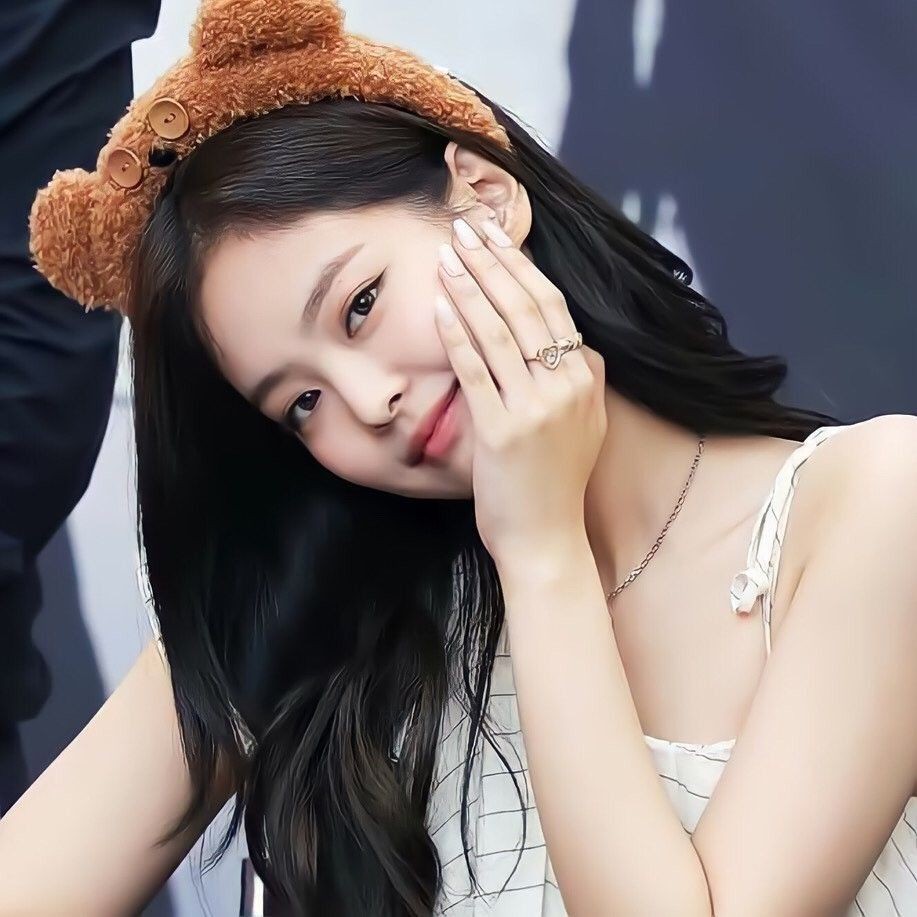 Jendeudk's tweet photo. @Taehyuag Emang bisa marah kalau aku gini? 👀 https://t.co/hobxm5leD8