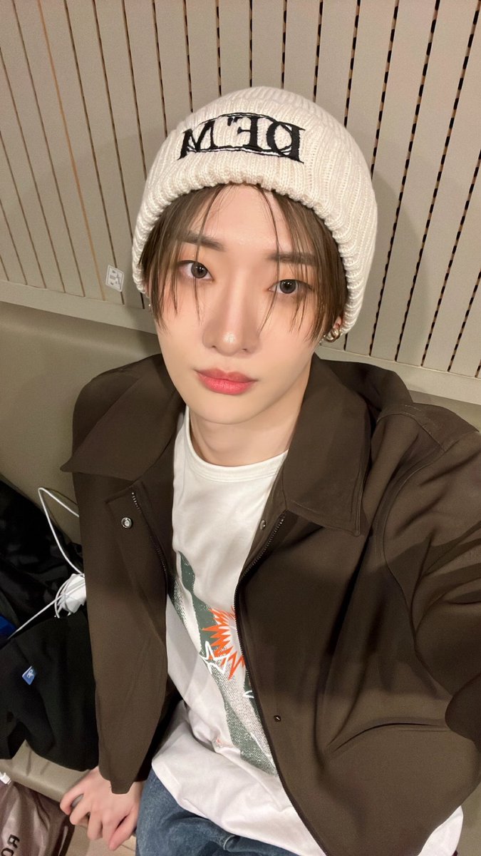 온리원오브 tweet media