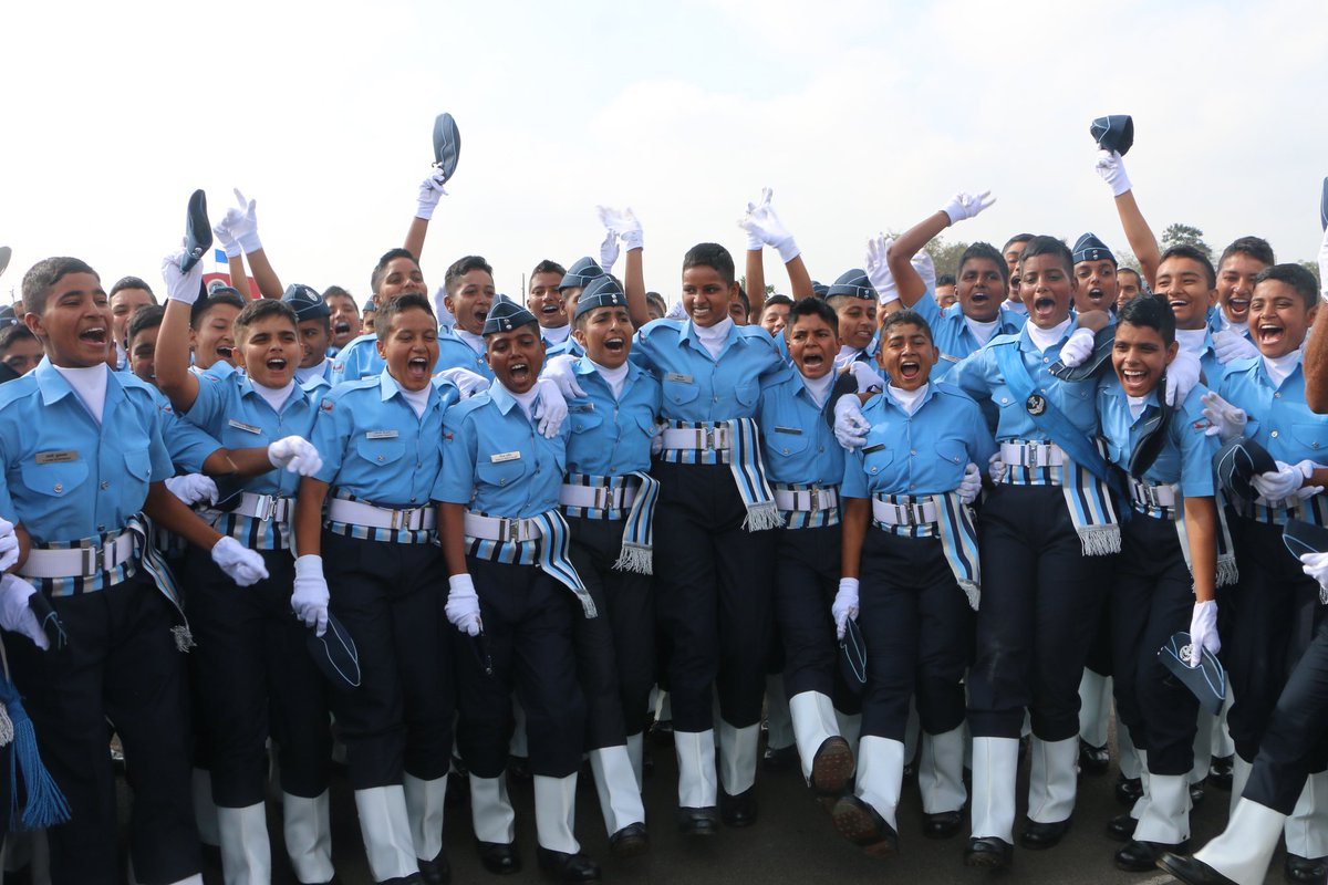 1/4* A spectacular and an impressive Passing Out Parade of Agniveervayu, including 1st batch of 153 women trainees, was held at Airmen Training School Belagavi on 02 December 23 after successful completion of their Ab-initio training. #agniveervayuwomen