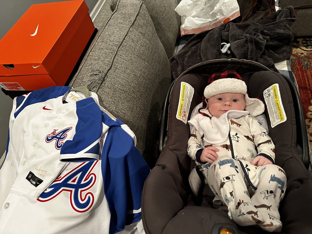 TheSlimBrady32's tweet photo. Question of the day: Are 4 month old lumberjacks scared of @BlooperBraves? We shall soon find out. #TeamNeal https://t.co/dkLUQvIquv
