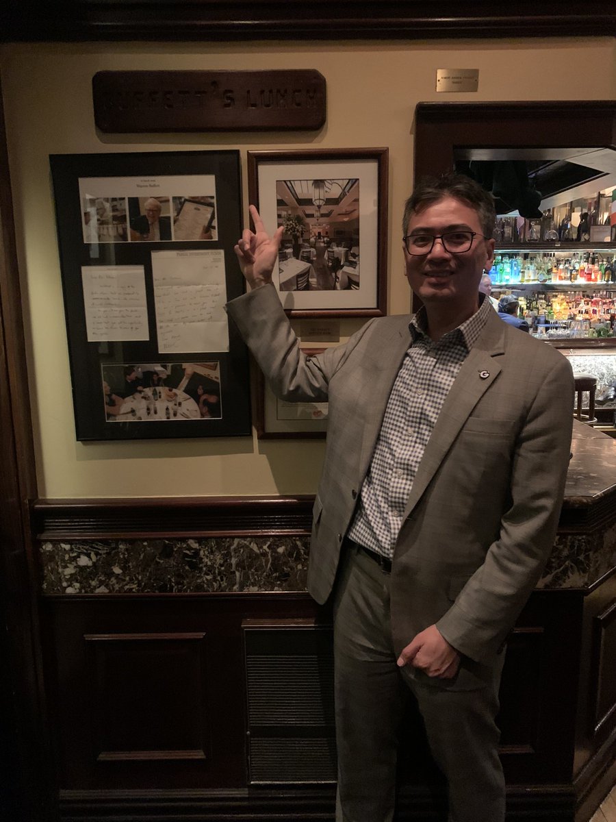 Smith & Wollensky, favorite steakhouse of Mr. Warren Buffett! Many charities lunches auctioned by him to global investors like Guy Spier and Mohnish Pabrai. @GSpier @MohnishPabrai