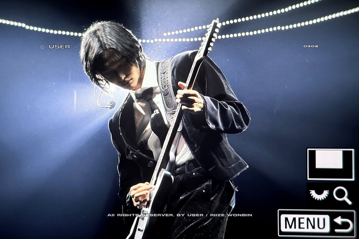 0302user's tweet image. 231202 원빈아 사랑해애 🎸🧡 #RIIZE #원빈 #WONBIN