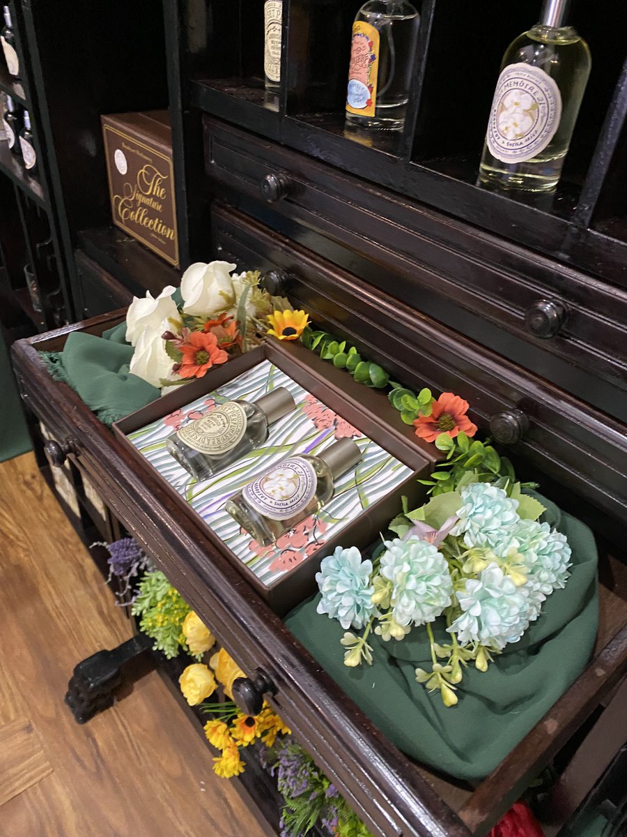 helloreadyset's tweet image. Sampai besok saja di Tunjungan Plaza 3, lantai 6 ♥️