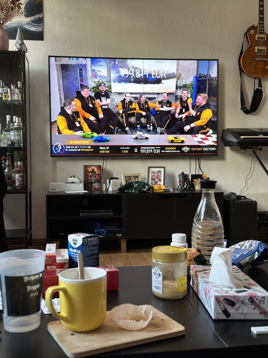 SirGreyback's tweet photo. Bin zwar Krank, aber #friendlyfire9 ist einfach Balsam für meinen geschundenen Hals! https://t.co/N7BAClAS4A