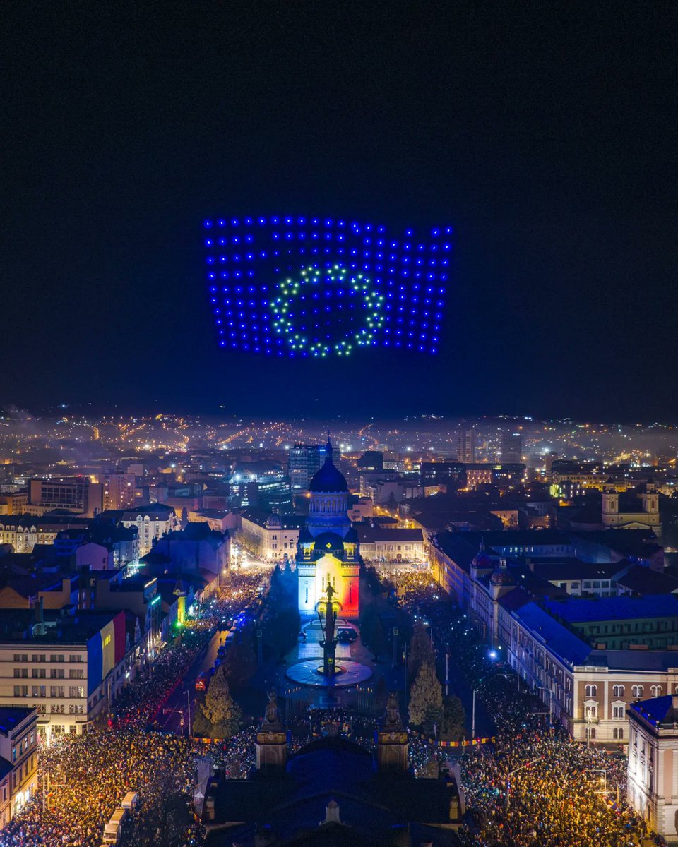 tarcea_dan's tweet photo. Ziua Nationala a Romaniei sarbatorita la Cluj-Napoca https://t.co/JOgQv66EmR