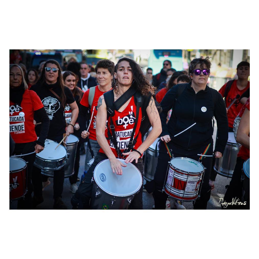 AvComillas's tweet photo. Una mañana estupenda para defender un #MadridVerdeYSaludable Los barrios unidos peleando por el #NoALaTala y #NoALaTuneladora juntxs somos más. Frente al negocio especulador salvemos los barrios #MetroSiPeroNoAsi https://t.co/QZ64AOq0WJ