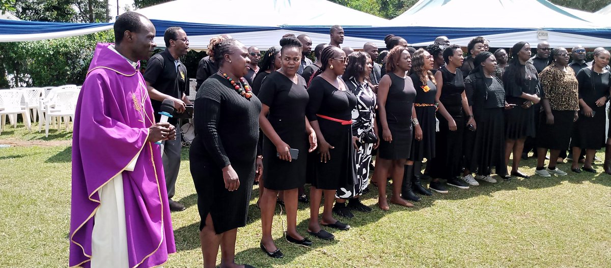 This is the Choir from St. Stephens Cathedral, Jogo Rd, Nairobi Kenya <a href="/AnglicaninKenya/">Anglican Church of Kenya</a> at the send off our Regional Coordinator Mr Wycliffe Kafwa who passed on a month ago. Thank you team from #Nairobi