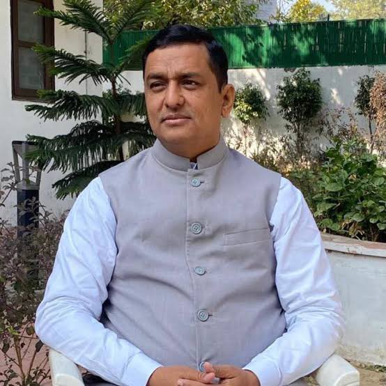 Swati Chauhan tweet media