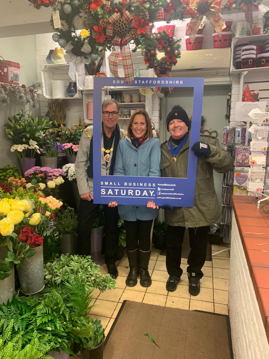 WombourneParish's tweet photo. Wonderful photos of some of our fantastic traders at #Blakeley in #Wombourne.
They are local, they're unique, and they're open for business!
#SmallBusinessSaturday
#shoplocal https://t.co/gKO3VfzZrA