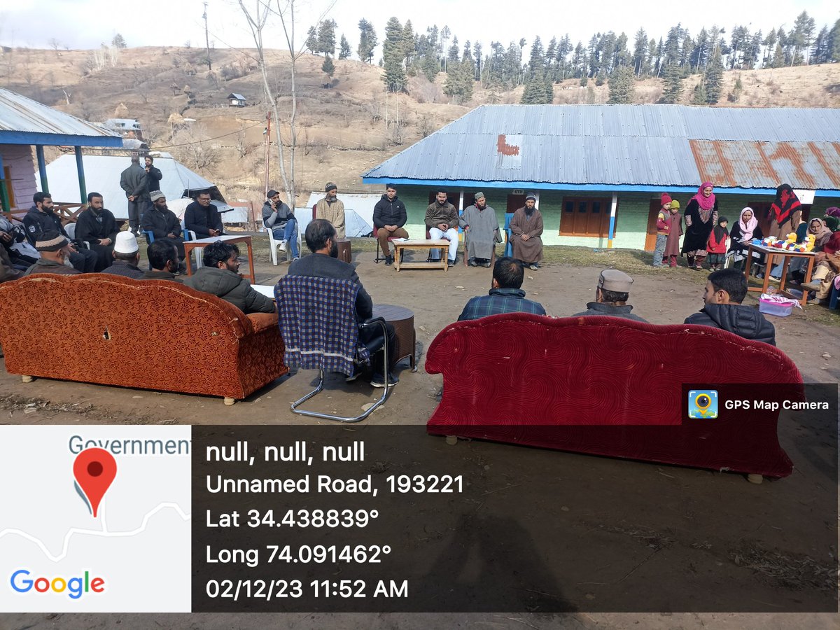 bdo_tarathpora's tweet photo. Together, we're building a stronger, more vibrant Bharath! 💪 #CommunityEngagement #BDOtarathpora #SustainableDevelopment https://t.co/u4pWNJJHGm