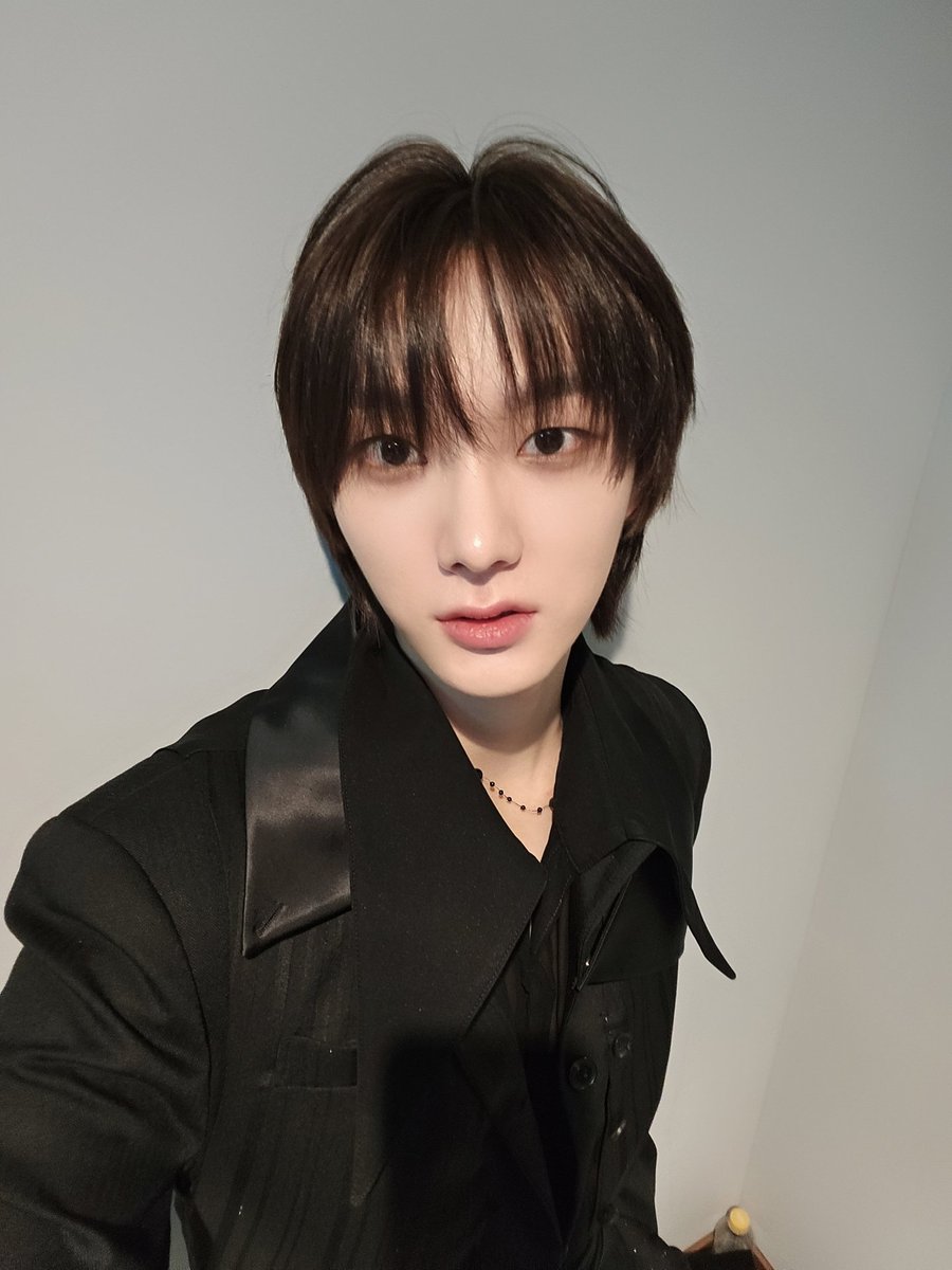 BOYNEXTDOOR_twt's tweet image. 원도어~❤️
오늘 너무 멋진 상을 받을 수 있게 해줘서 너무 고마워요ㅜㅜ
글로벌 라이징 아티스트라는 타이틀에 맞게 더 성장해서, 끝까지 우리 원도어랑 함께할게요✨️

#BOYNEXTDOOR #보이넥스트도어 #SUNGHO #성호 #2023MMA