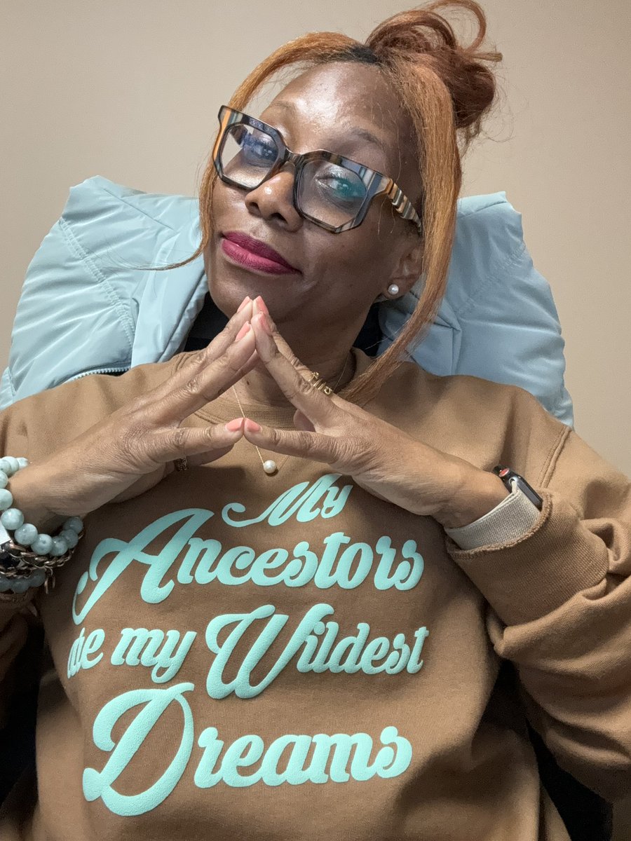 #BlackLife❤️🖤💚 tweet media