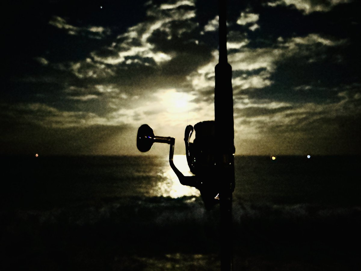 YouMin0529's tweet photo. 又是孤單的夜釣 https://t.co/AdgBbZdk3X