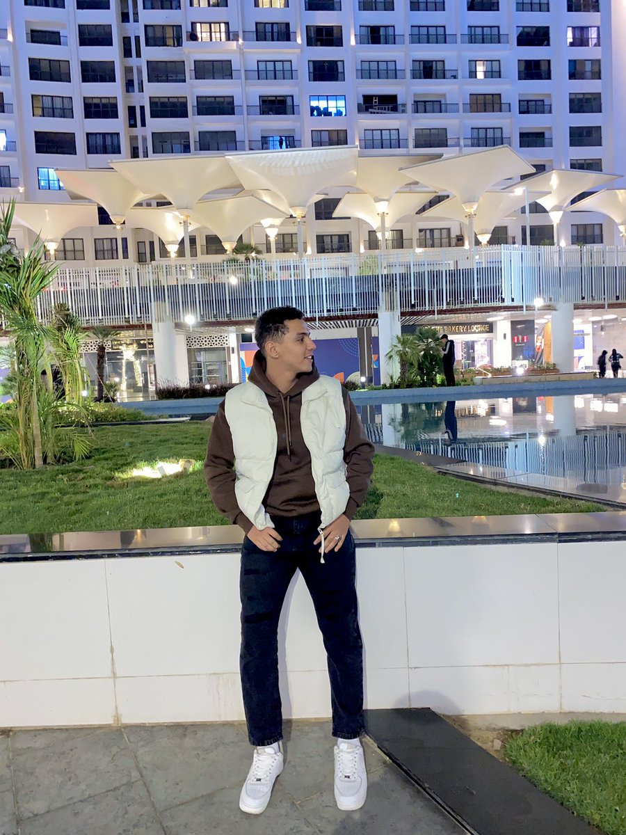 _karimemad's tweet photo. https://t.co/Z1PvSswtM6