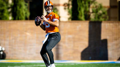 HelloFromPluto's tweet photo. Me since 2008: "Flacco is a below average quarterback that is always carried by an elite defense."

Me in the last 10 days: "Everyone, step to the side. Our savior has arrived." https://t.co/yvA0D4t11b