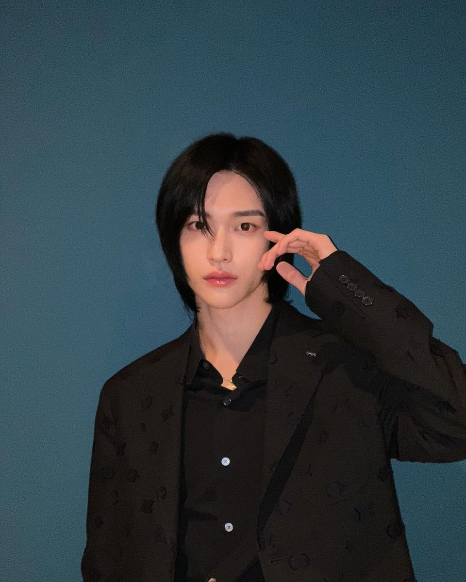 [231202] RIIZE Official Instagram

𝒷𝓁𝓊𝓇𝓇𝑒𝒹

#WONBIN #원빈 

#RIIZE #라이즈 <a href="/RIIZE_official/">RIIZE</a>