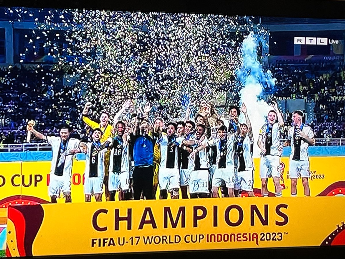 Glückwunsch an die deutsche U17 Nationalmannschaft! 😊👍🏻 🥳 🏆 #U17WM
