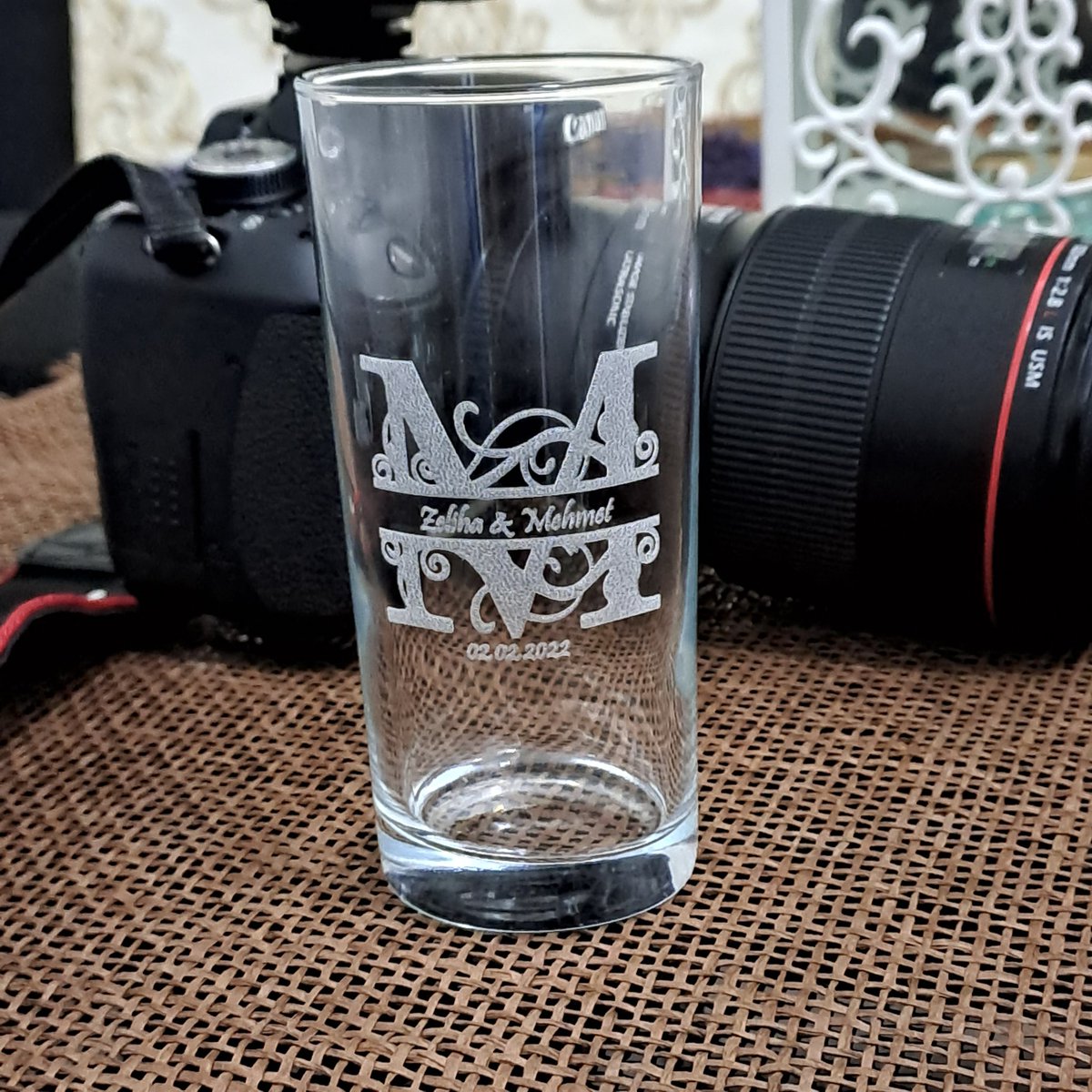 Bardaklarınıza logonuzu işleyelim.
* bulaşık makinesinde yıkanabilir ,kesinlikle çıkmaz.
* her türlü bardağa (çay bardağı,çay tabağı,meşrubat,ayaklı,kadeh,viski,rakı vs.) İşlem yapılabilir.
İnstagram : cam_baski_promosyon
İletişim : 05510742377
#promosyon #cafe #bar #restaurant