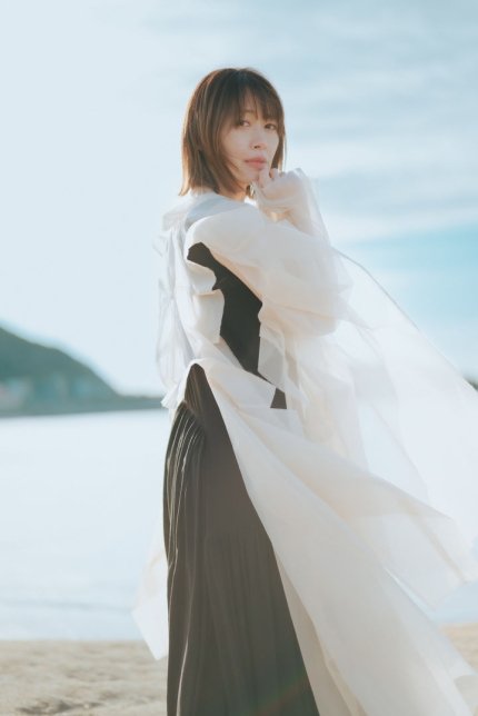 mhereonlyforbts's tweet photo. Miu Sakamoto, the daughter of late Ryuichi Sakamoto’s about  Yoongi: 

"The power of music is great because Mr. Suga loved and respected my father's music, and the fact that I came to like Mr. Suga's music is great.nEven if the country or era is different, music can connect people. ‘Snooze’ is a really beautiful song. It’s like a requiem to me.”
Miu Sakamoto was actually known as a member of BTS' fandom 'Army' from the beginning. She said she was drawn to her BTS counterpart's human sincerity. She said, "The more I got to know each other, the more I was moved by the love between the members. I was moved by the friendly relationship between BTS and ARMY (fandom), where they truly believe in each other." Above all, she thought it was a miracle that BTS' invisible 'force of goodwill', such as love and trust in people, did not change even after they became world-famous artists. “I was able to have hope that even in this messy world, ‘love and goodness’ still have the power to move people"

OMG 🥹