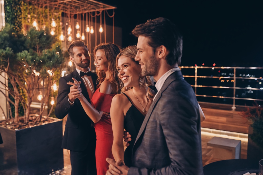 HappyLifeDJs's tweet photo. 🌟👏💍 With a blend of classic hits and modern anthems, we keep the dance floor packed all night long. It's your love story, let's make it a hit! 

What’s your dream wedding dance floor playlist? 🎵💃🎉 

#SpotlightSaturday #DanceFloorHits #HappyLifeEntertainment" https://t.co/864PBAtMMR