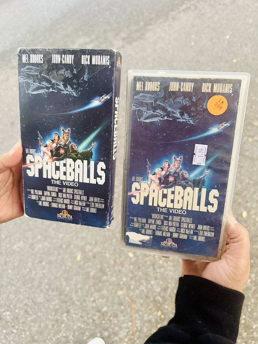 StarWarsThrift's tweet photo. For the collection! #fleafinds https://t.co/WGsdWssZTh