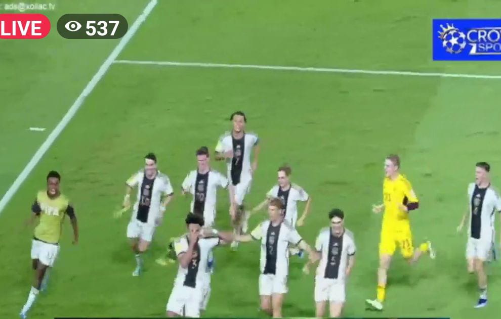 RoffieKurniawan's tweet photo. https://t.co/DPmi3CtUwe
Germany wins World Cup 2023 U-17 after beating France team in a penalty shootout. The normal 90 minutes game ended 2-2 forcing the two team to decide the winner through a penalty shootout https://t.co/s2TbxdDIDa