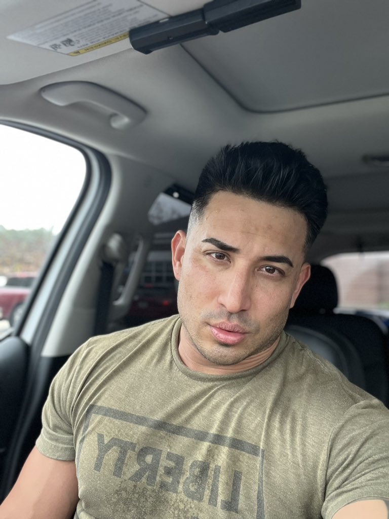Happy Saturday 😘 https://t.co/WJ3gvGajeU