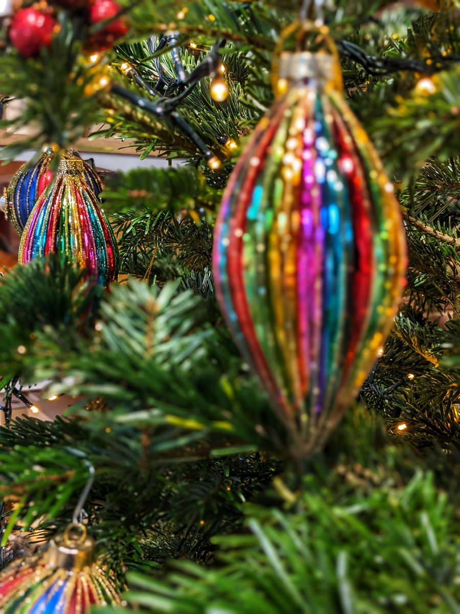 Euthumia's tweet photo. #lifeiscolourful
#teamxmas https://t.co/oJYqcJHkej