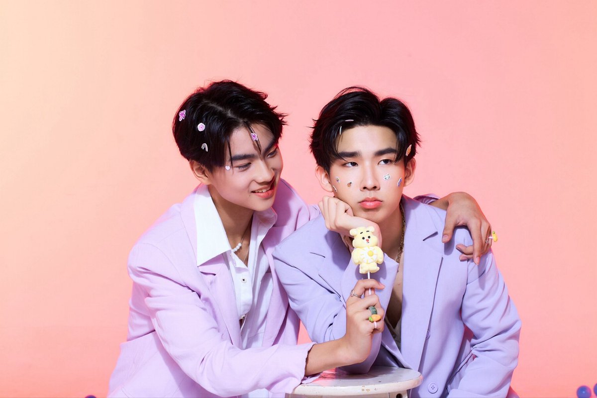 jurkung's tweet image. หวานกว่าลูกอม คือขนม หรือผมครับ 😛🍬🍭

#Areyoureadytoaddicted 
#addictedheroin
#รักร้ายนายเสพติด 
#newyearnawapat 
#jurkung
#newyearjur