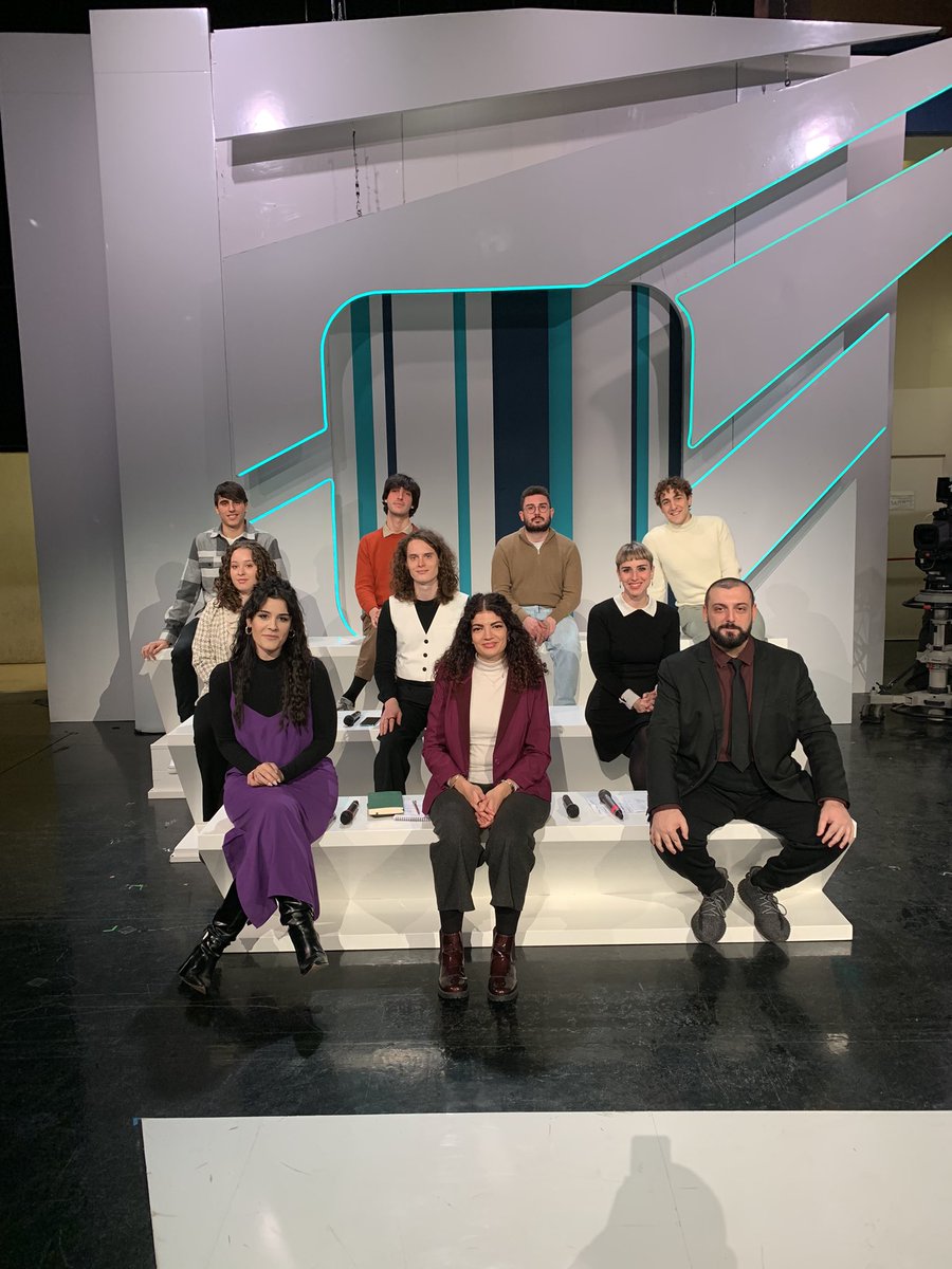 02/12/2023, 9^ puntata di <a href="/TvTalk_Rai/">Tv Talk</a>!

In studio con me <a href="/GiadGiorgi/">Giada Giorgi</a> <a href="/Annagr96/">Annagrazia Schiavone</a> <a href="/sergiomarcoc/">sergiomarcoc</a> <a href="/irenebanetti/">Irene</a> <a href="/Rickomino/">Rickomino</a> <a href="/_Soy_Teoo_/">Matteo Di Mare</a> <a href="/GioEmmaPi/">Giovanna Pavesi</a> <a href="/teobonf__/">Matteo Bonfiglioli</a> #DanieleLombardi! 

#TITOLIDICODA #ANALISTI 

#TvTalk torna sabato 09/12/2023, puntuale, alle ore 15, su #Rai3! ❤️

Buon WE! 💙