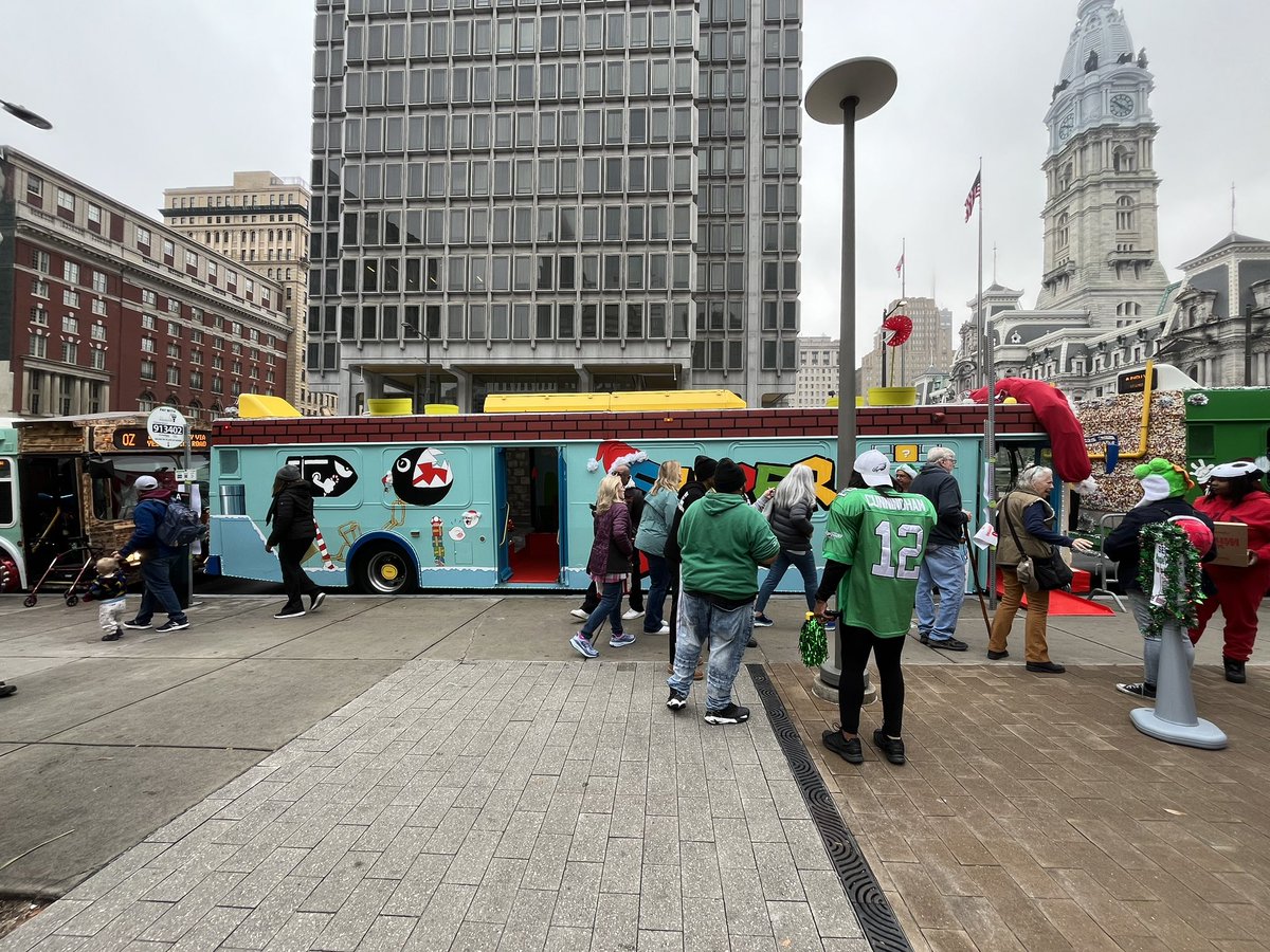 SEPTA_SOCIAL's tweet photo. Come out to see the FESTIBUSESππ at Love Park today from 10am-1pm!βοΈ
#SEPTA #SEPTA_SOCIAL #FESTIBUS
#CHRISTMASVILLAGE #LOVEPARK https://t.co/L9oLNepVdC