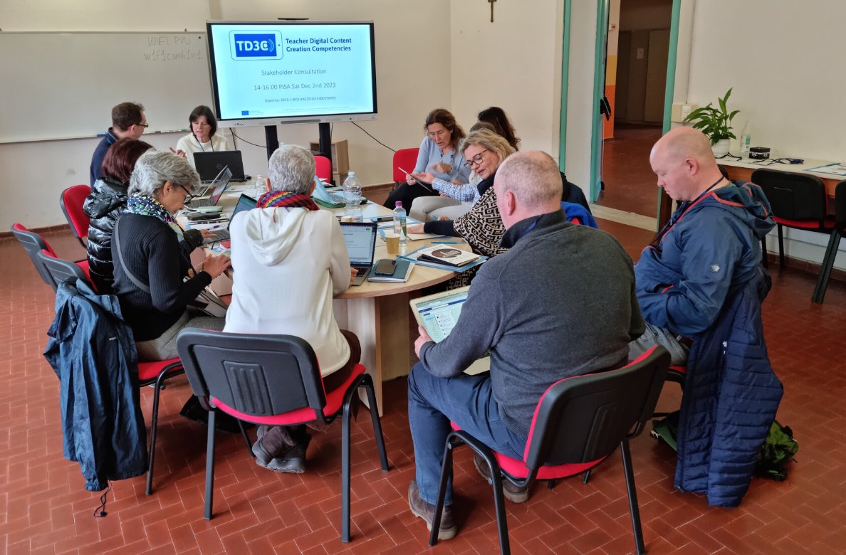 Day 1 of our TD3C Partner Meeting in Pisa with our amazing hosts, Istituto Comprensivo G. Toniolo. @LearnovateC <a href="/SchoolofEdTCD/">School of Education</a> <a href="/nuclio_pt/">NUCLIO</a> <a href="/uniofjyvaskyla/">University of Jyväskylä</a> <a href="/edmundrice2017/">Edmund Rice College</a> <a href="/tcddublin/">Trinity College Dublin</a> #ErasmusPlus #education #teachercompetencies 
<a href="/Leargas/">Léargas</a> <a href="/EUErasmusPlus/">Erasmus+</a>