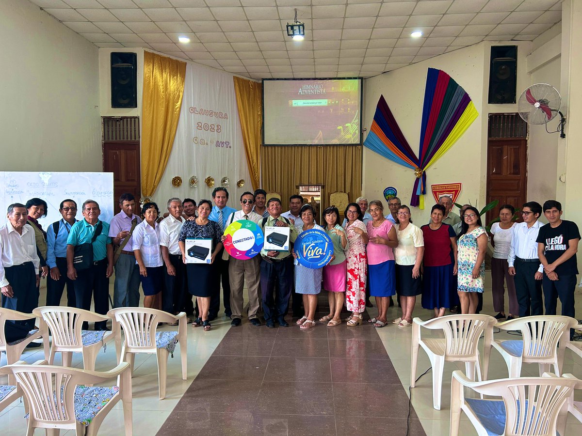 danigordillo92's tweet photo. Consejo distrital #PucallpaMiraflores 🔌💯🌱 

♦️Un centro de entrenamiento misionero.
♦️Fabrica de Lideres.
♦️Discipulado centrado en personas.

@AdventistasUPS @PrCharlesBritis @HeyssenCordero @juansaldanaleon @AdventistasMOP https://t.co/FncgpeFPF7