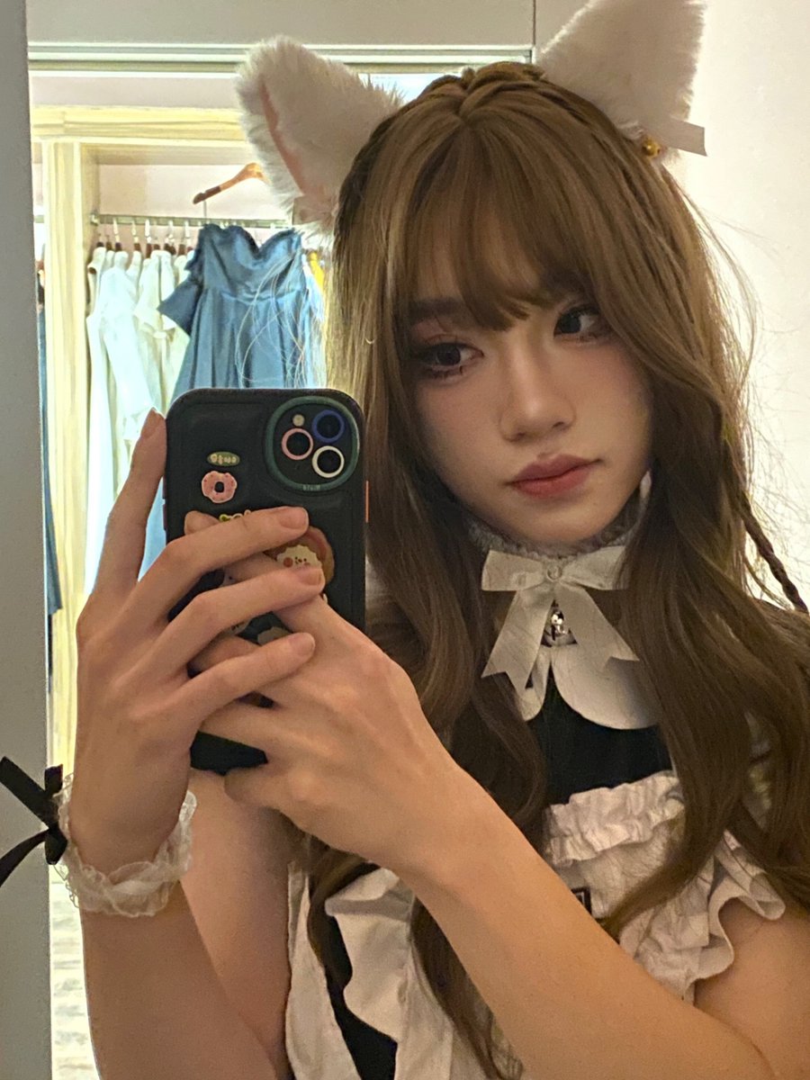 Chiknife4's tweet photo. 屌丝男爆改女大 #4i #四爱 #四爱女攻男受 #四爱小狗 #四爱男受 https://t.co/uW0AENZTVa