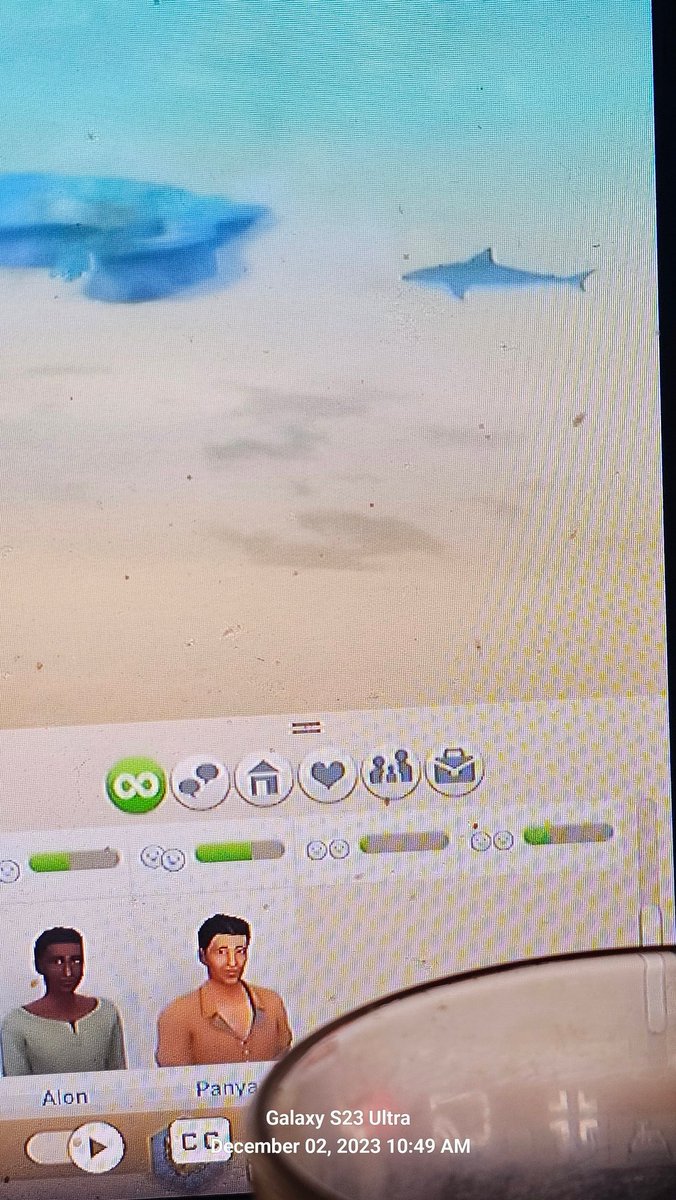 catloverplayer's tweet photo. Tomorang has sharks and stingrays. https://t.co/FFBAf0jPAS