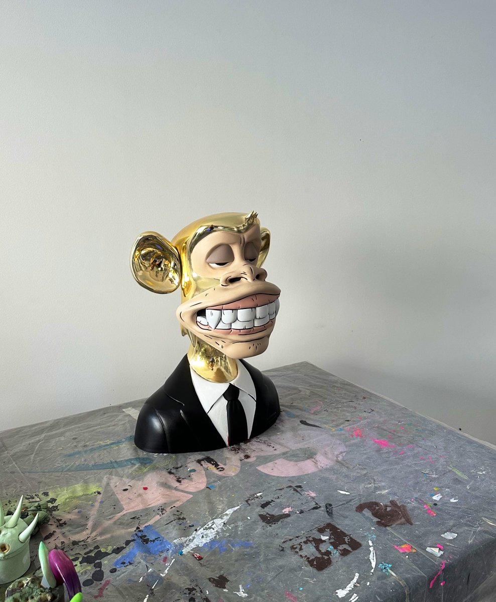 DreamsClubAr's tweet photo. The @BoredApeYC must know very well the world of physical art, we just finished turning an ape into a luxury golden ape, a 50cm high sculpture.
If you want to turn your ape into a golden ape, of great artistic value and luxury, write me. https://t.co/4BSFSOnH6X
