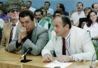 blackdoggames's tweet photo. Dec 2,1992,in post-Soviet Russia, mobster Otari Kvantrishvili,known as the 'night mayor' of Moscow, expanded his reach into the emerging casino industry.His control over casinos highlighted the rise of organized crime in the country’s gambling sector. https://t.co/cjBydZ82b7