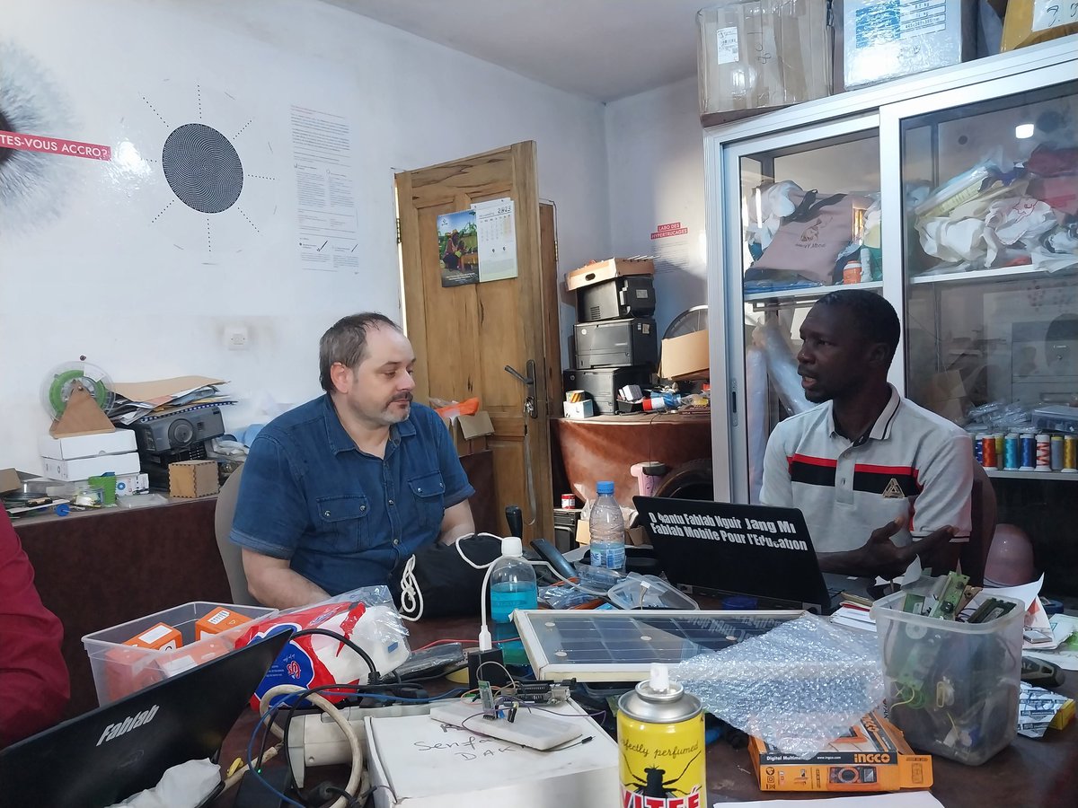 Mathieu Diga 🦁 (@digamathieu) on Twitter photo *Nos langues, notre pouvoir* 🗣️
Fable-Lab porté par <a href="/IdemiAfrica/">Idemi Africa</a>.
Plusieurs #Makerspaces d’Afrique de l’Ouest vous donnent rdv ce samedi 16 décembre pour essayer de trouver des traductions pour toutes les réalités technologiques des tiers-lieux 🖥️💻
anchor.fm/digamathieu/ep… *Nos langues, notre pouvoir* 🗣️
Fable-Lab porté par <a href="/IdemiAfrica/">Idemi Africa</a>.
Plusieurs #Makerspaces d’Afrique de l’Ouest vous donnent rdv ce samedi 16 décembre pour essayer de trouver des traductions pour toutes les réalités technologiques des tiers-lieux 🖥️💻
anchor.fm/digamathieu/ep…
